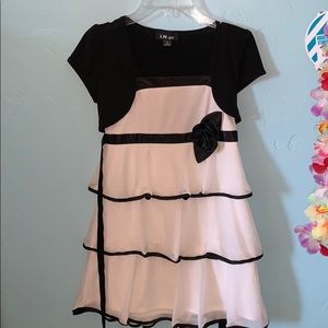 Black and white girls dress size 10